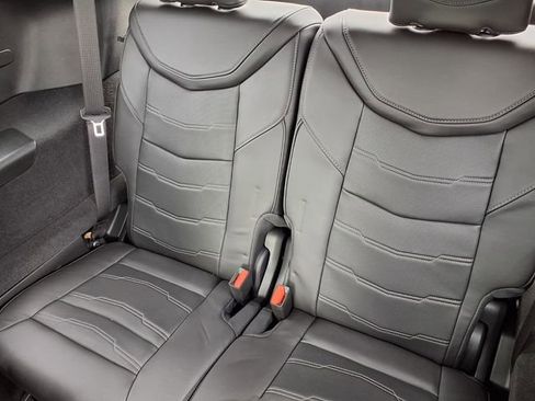 Used 2024 Cadillac XT6 Sport w/ LPO, Onyx Lite Package AWD/4WD image 8