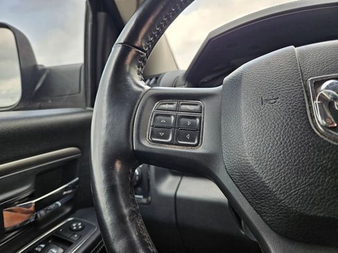 Used 2018 RAM 2500 Big Horn w/ Sport Appearance Group AWD/4WD image 12