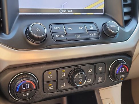 Used 2018 GMC Acadia Denali w/ Technology Package image 26