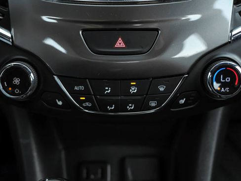 Used 2019 Chevrolet Cruze LT w/ Convenience Package image 27