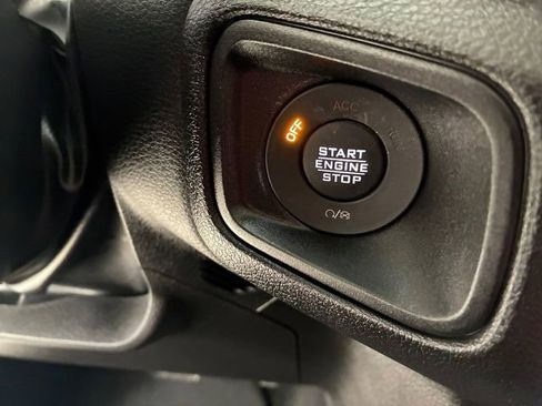 Used 2024 Jeep Wrangler Unlimited w/ Convenience Group image 24