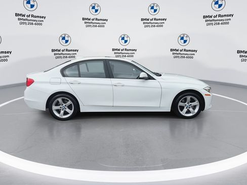 Used 2014 BMW 328i xDrive Sedan AWD/4WD image 9
