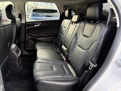 Used 2017 Ford Edge Titanium w/ Equipment Group 301A image 10