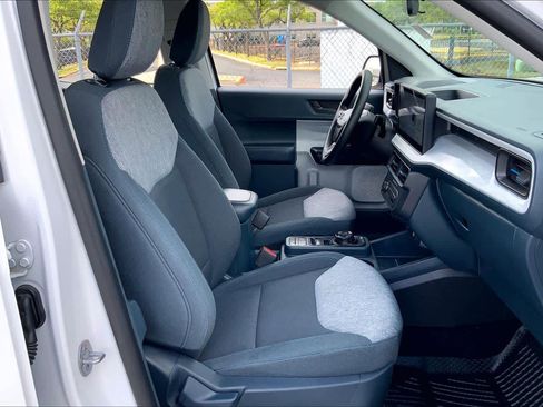 Used 2025 Ford Maverick XLT image 9