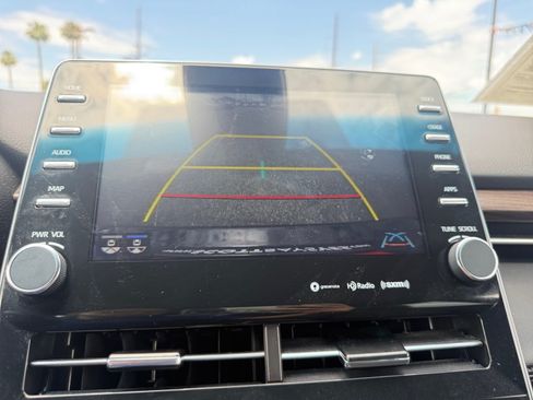 Used 2022 Toyota Avalon XLE FWD image 22