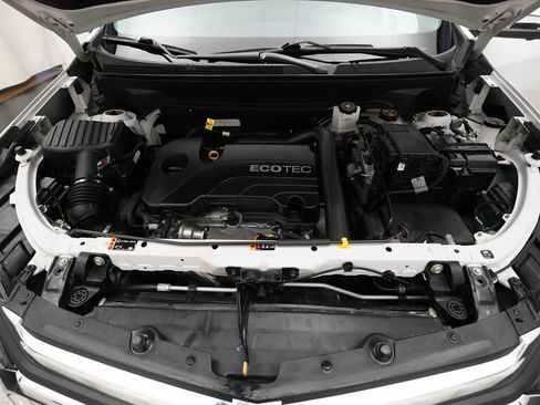 Used 2020 Chevrolet Equinox Premier image 3