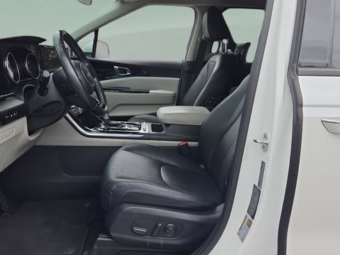 Used 2022 Kia Carnival SX FWD image 10