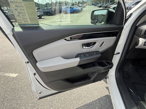 Used 2025 Honda Pilot EX-L image 22
