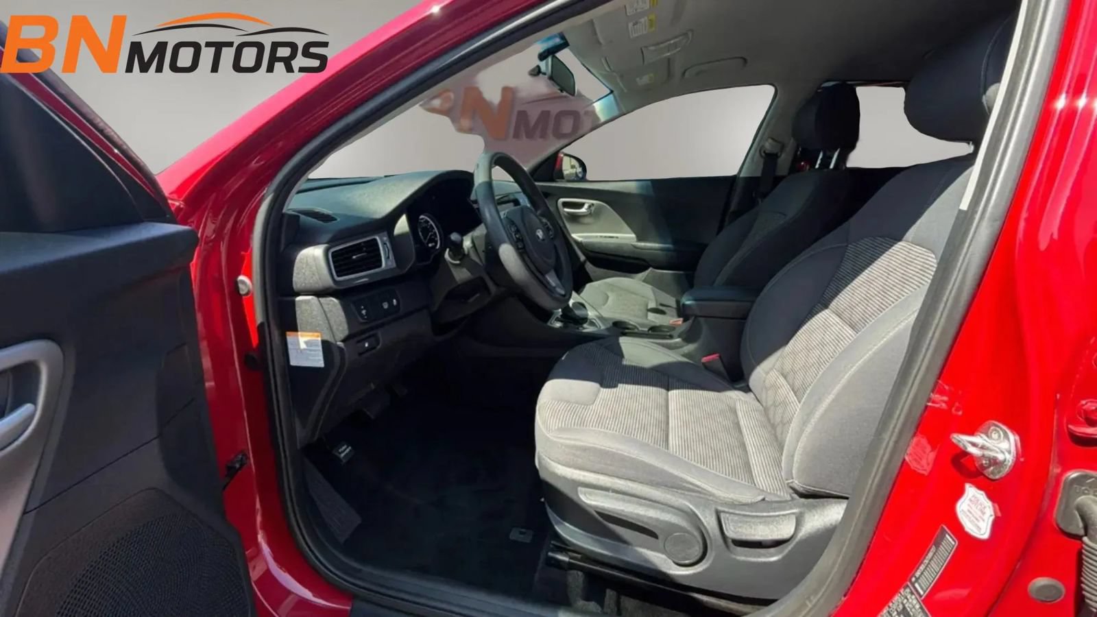 Used 2018 Kia Niro LX FWD image 11