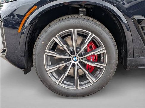 New 2026 BMW X5 xDrive40i w/ M Sport Package AWD/4WD image 10