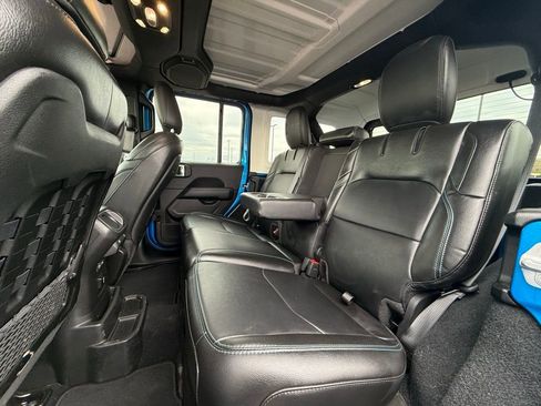Used 2022 Jeep Wrangler Unlimited Rubicon 4xe w/ Cold Weather Group AWD/4WD image 24