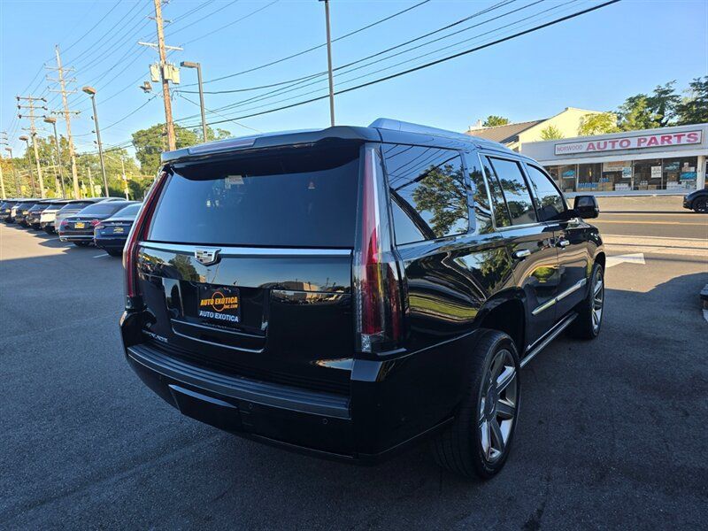 Used 2017 Cadillac Escalade Premium Luxury AWD/4WD image 3