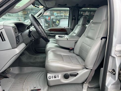 Used 2004 Ford F350 Lariat image 7