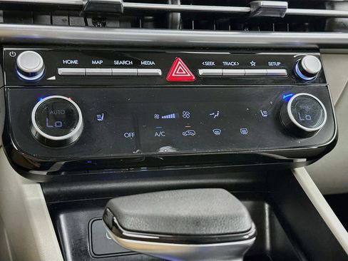 Used 2025 Hyundai Tucson SEL AWD/4WD image 23