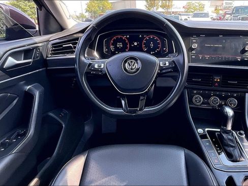 Used 2019 Volkswagen Jetta SEL FWD image 5