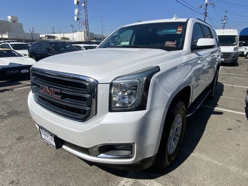 Used 2019 GMC Yukon SLT image 2