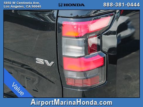 Used 2022 Nissan Frontier SV RWD image 22