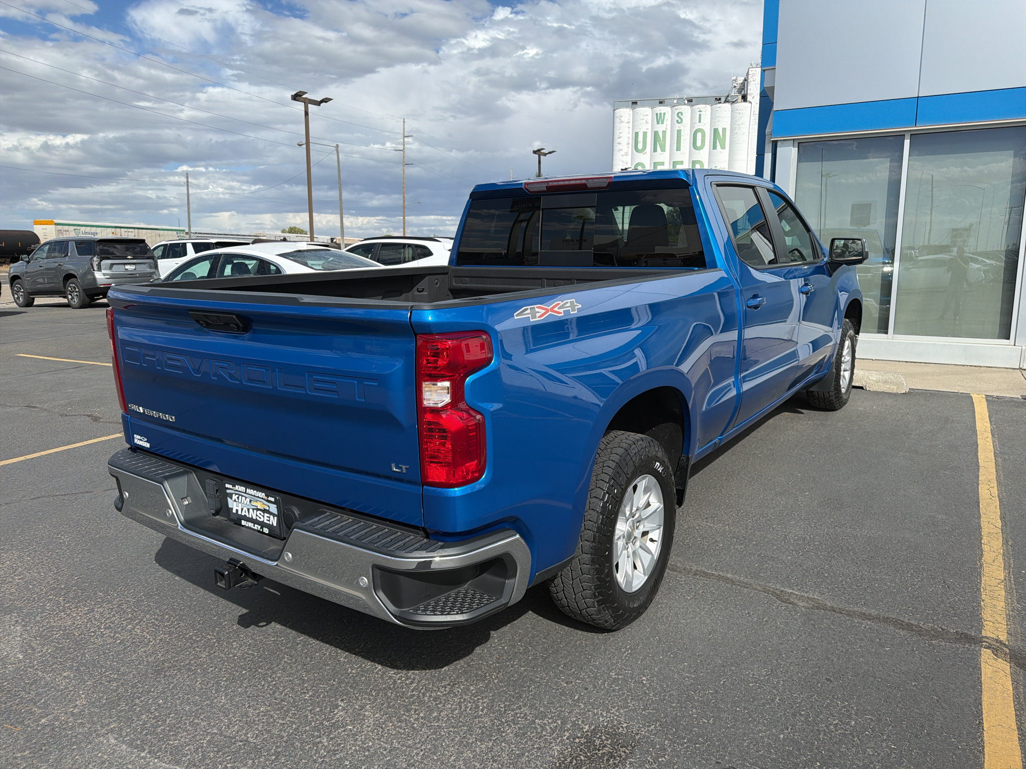 Used 2023 Chevrolet Silverado 1500 LT w/ Safety Package AWD/4WD image 5