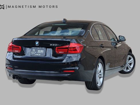 Used 2018 BMW 330i Sedan RWD image 11