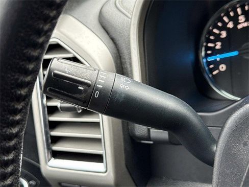 Used 2015 Ford F150 Lariat image 25