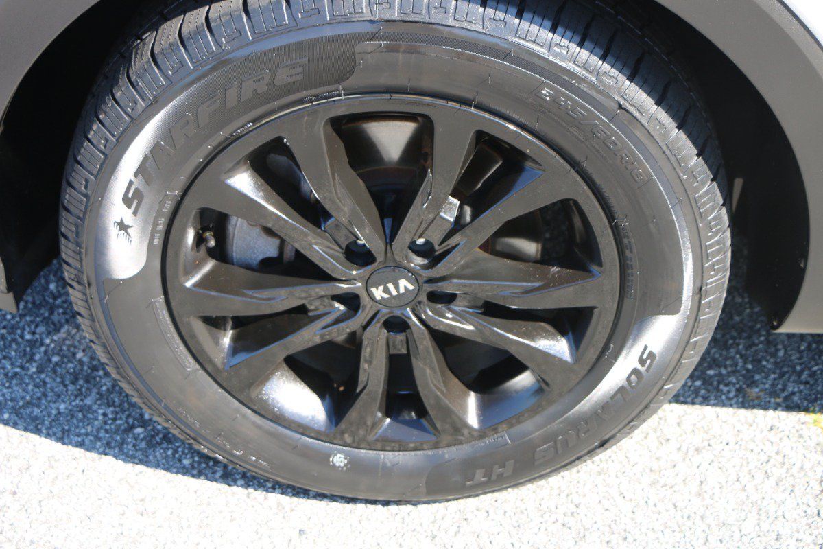 Used 2022 Kia Telluride SX w/ Nightfall Edition Package AWD/4WD image 14
