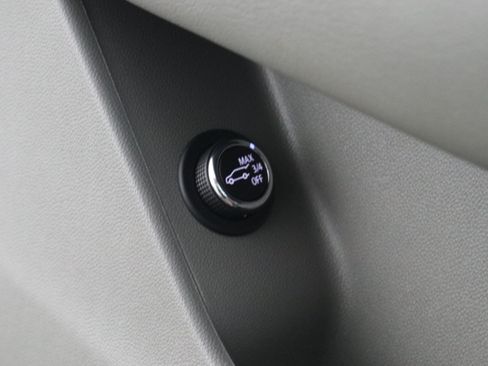 Used 2024 Cadillac XT6 Premium Luxury FWD image 38