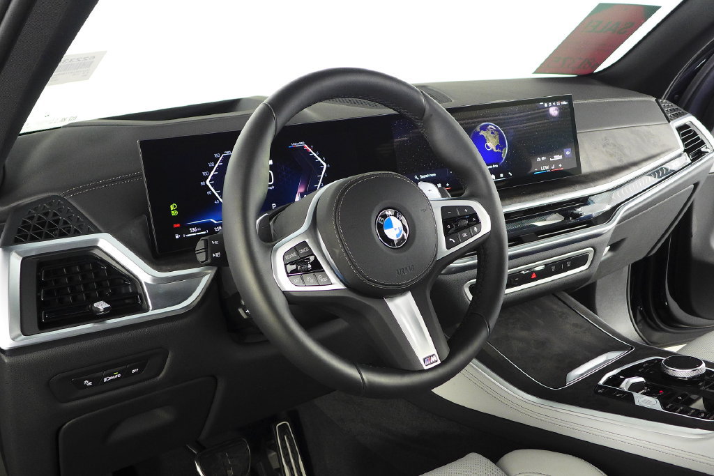 Used 2026 BMW X5 xDrive40i w/ M Sport Package AWD/4WD image 31
