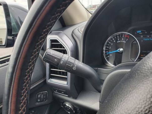 Used 2018 Ford Expedition Max Platinum image 15