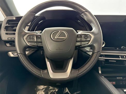 Used 2023 Lexus RX 350 Premium image 34