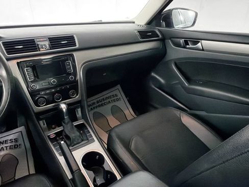 Used 2014 Volkswagen Passat TDI SE FWD image 23