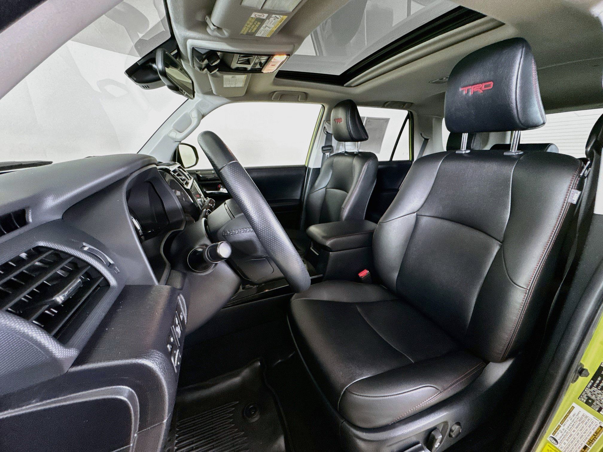 Certified 2023 Toyota 4Runner TRD Off-Road Premium w/ Moonroof Package AWD/4WD image 2