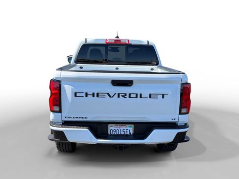 Used 2024 Chevrolet Colorado LT w/ LT Convenience Package III RWD image 4