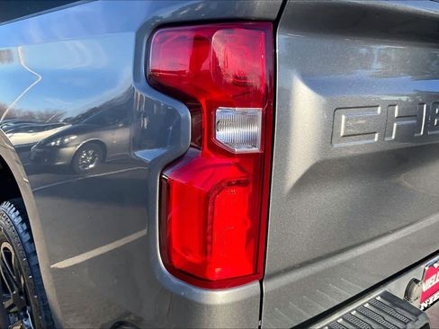 Used 2019 Chevrolet Silverado 1500 LT Trail Boss image 29