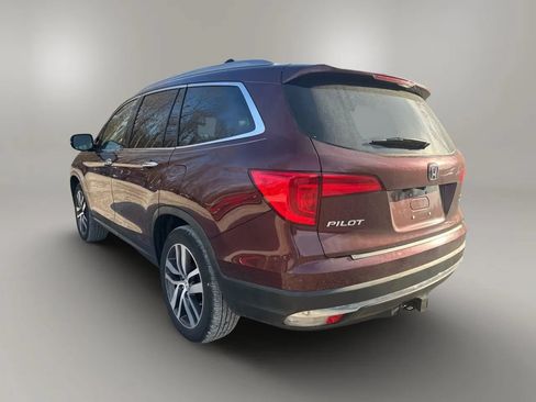 Used 2018 Honda Pilot Touring image 7