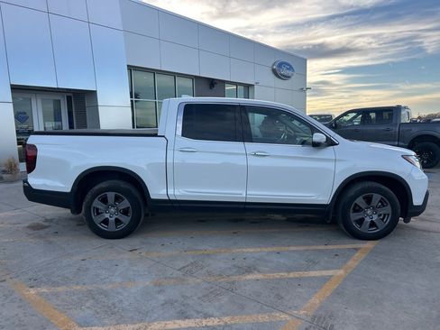 Used 2020 Honda Ridgeline RTL-E image 2