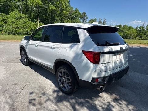 Used 2023 Honda Passport EX-L image 5