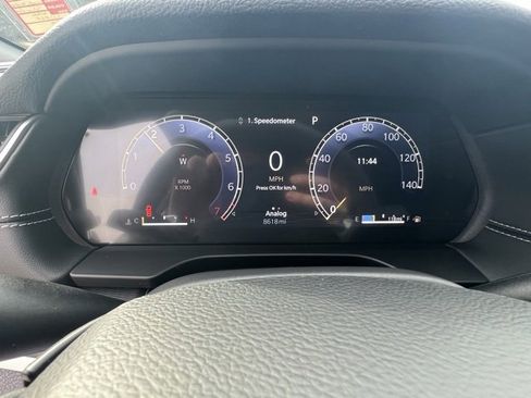 Used 2024 Jeep Grand Cherokee L Altitude image 15