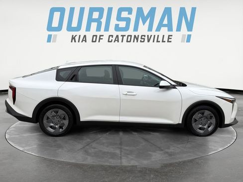 Used 2025 Kia K4 LX image 7