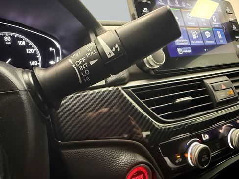 Used 2020 Honda Accord Sport image 20