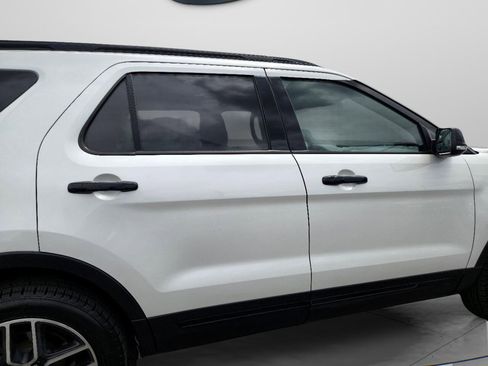 Used 2016 Ford Explorer Sport w/ Equipment Group 401A image 11