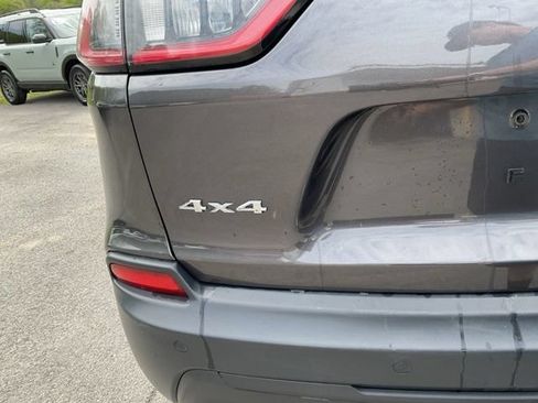 Used 2020 Jeep Cherokee Limited AWD/4WD image 24