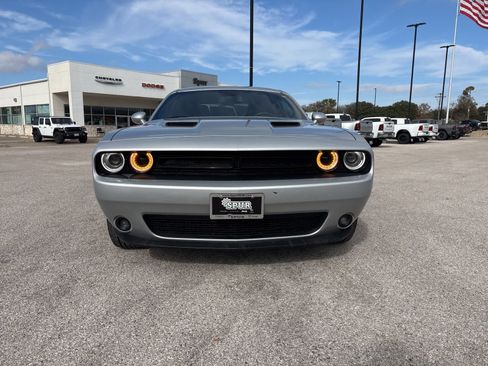 Used 2022 Dodge Challenger SXT w/ Blacktop Package image 25