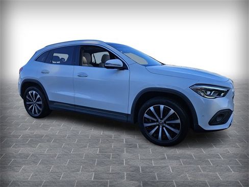 Used 2023 Mercedes-Benz GLA 250 image 3