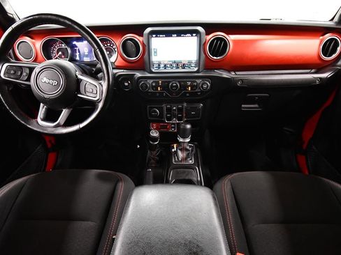 Used 2020 Jeep Gladiator Rubicon image 3