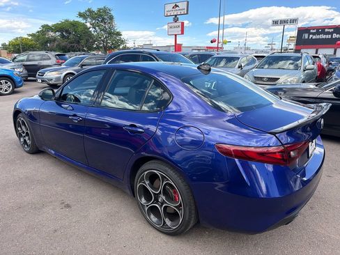 Used 2022 Alfa Romeo Giulia Ti AWD/4WD image 5