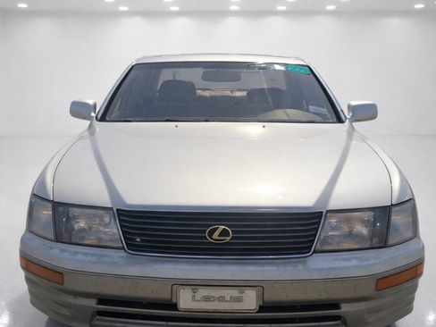 Used 1996 Lexus LS 400 RWD image 2