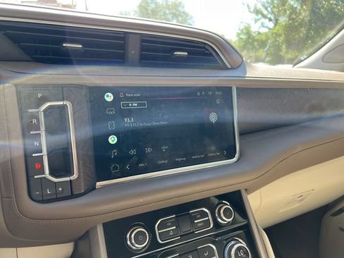 Used 2022 GMC Yukon XL Denali w/ Max Trailering Package AWD/4WD image 2