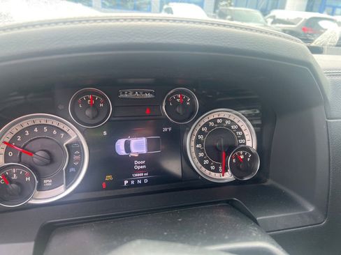 Used 2017 RAM 1500 Laramie image 6