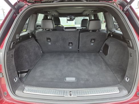 Used 2023 Jeep Grand Cherokee Overland RWD image 27