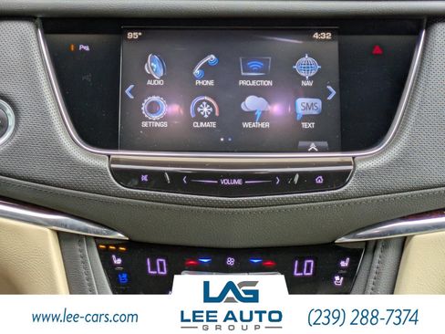 Used 2017 Cadillac XT5 Premium Luxury FWD image 15